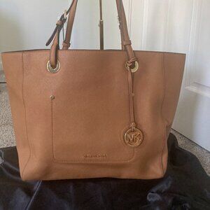 Micheal Kors Large Walsh East West Top Zip Saffiano Leather Tan Tote